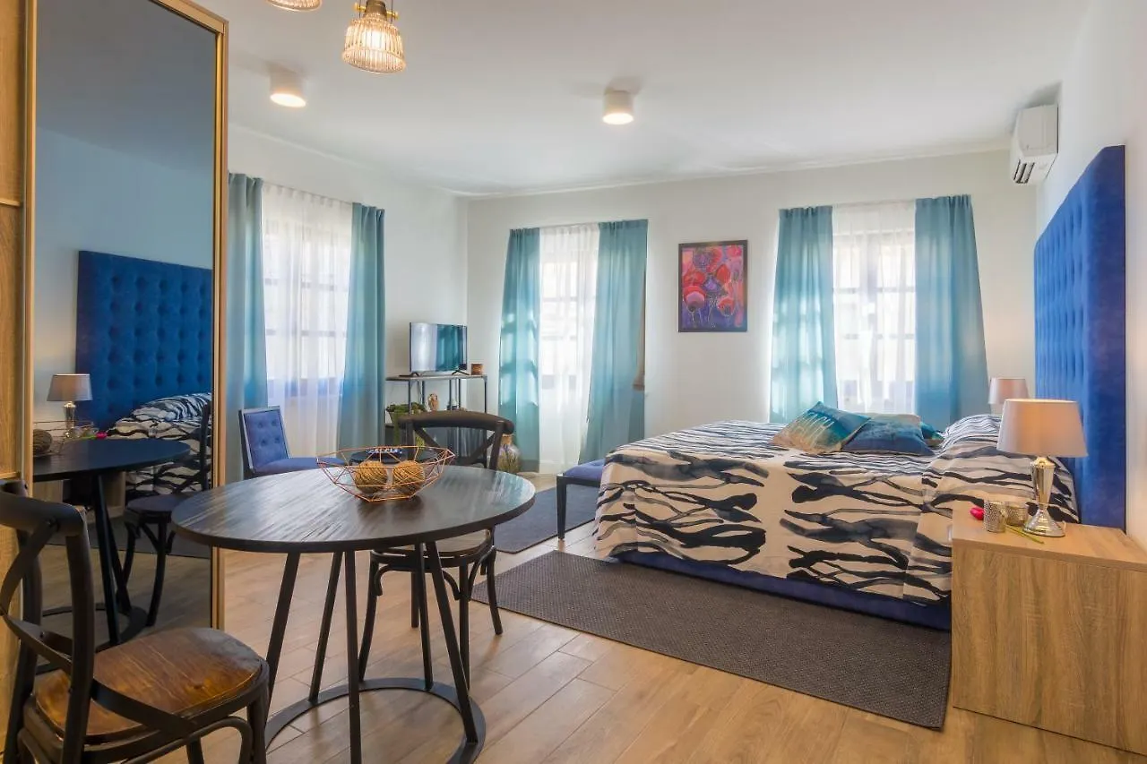 Apartments Mihael Nin