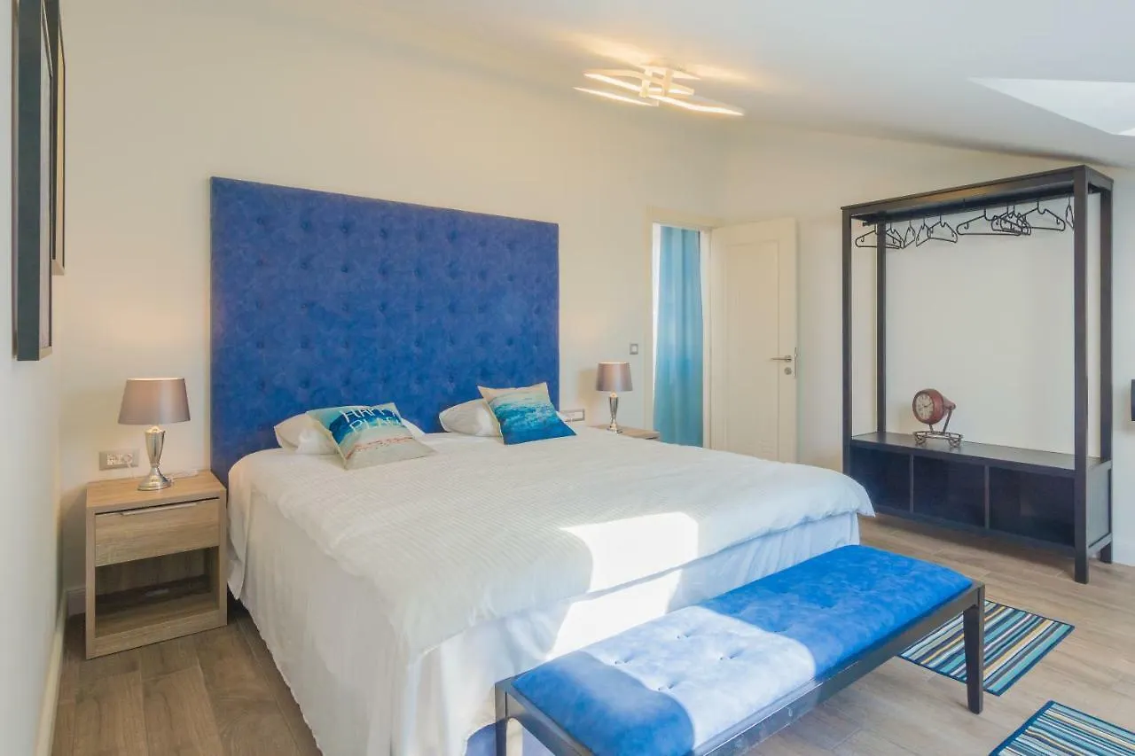 Apartments Mihael Nin