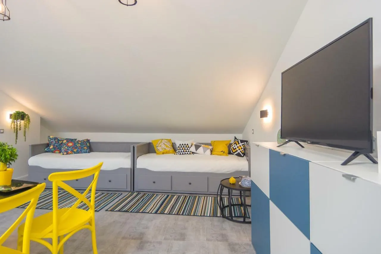 Apartments Mihael Nin