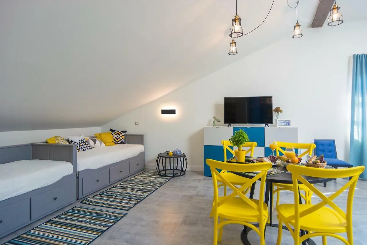 Apartments Mihael Nin